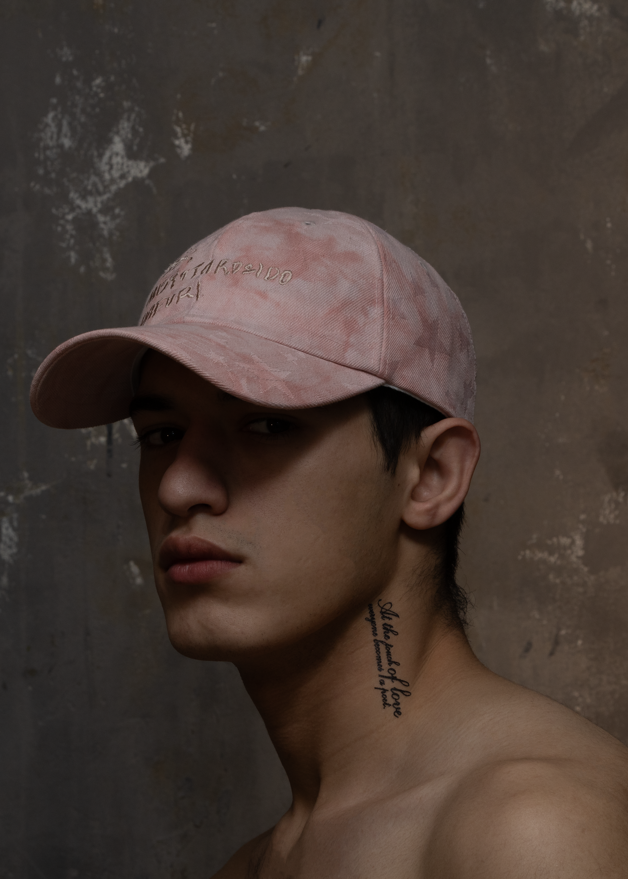 WASHED LETTERING BLUSHED STAR CAP